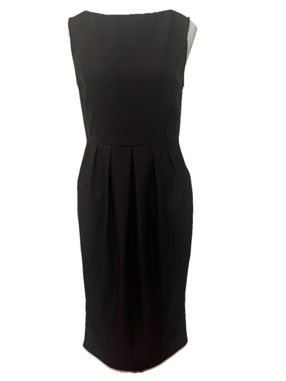 Woman Elegant Timeless Black Sheath Dress - Medium